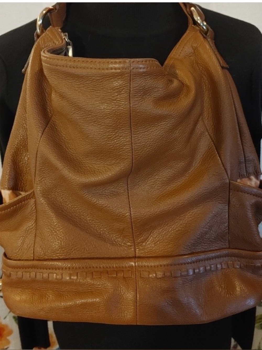 b. makowsky Leopard Print Tan & Cream Tote Interior